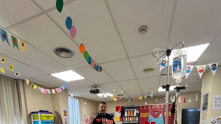 Visita de la Fundacin ABRACADABRA para realizar taller de magia y espectculo