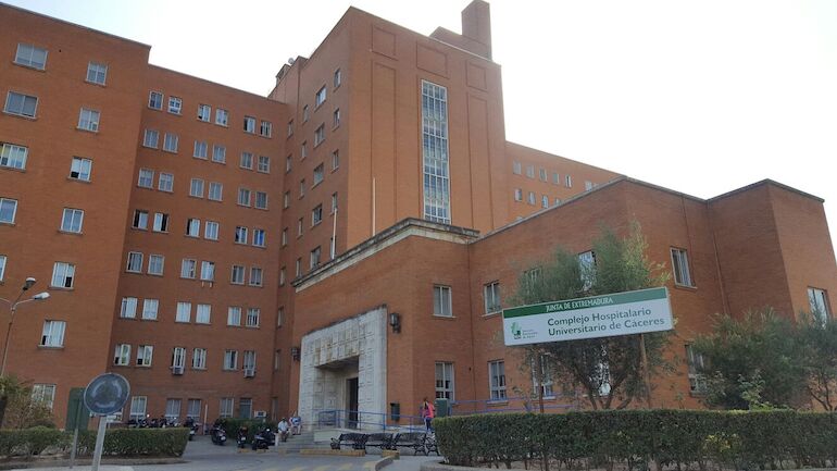 El SES y la Uex coordinan ya el inicio de curso en el Complejo Hospitalario Universitario de Cceres